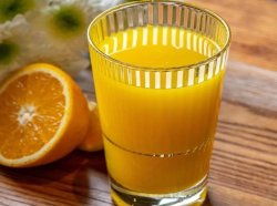 Свежевыжатый апельсиновый сок