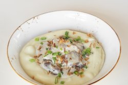 Бефстрогонов с пюре