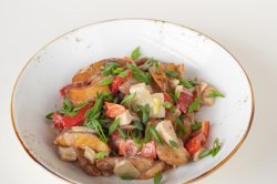 Куриное филе с соусом демиглас