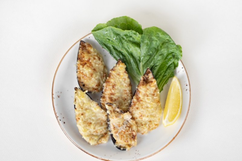 Мидии под острым соусом