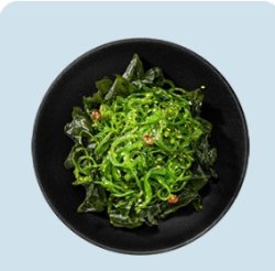 Салат Чука с вакамэ и ореховым соусом  veggie