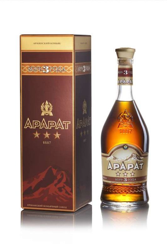 Коньяк Арарат 3*