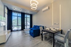 Deluxe Apartment на Автомобильной 16