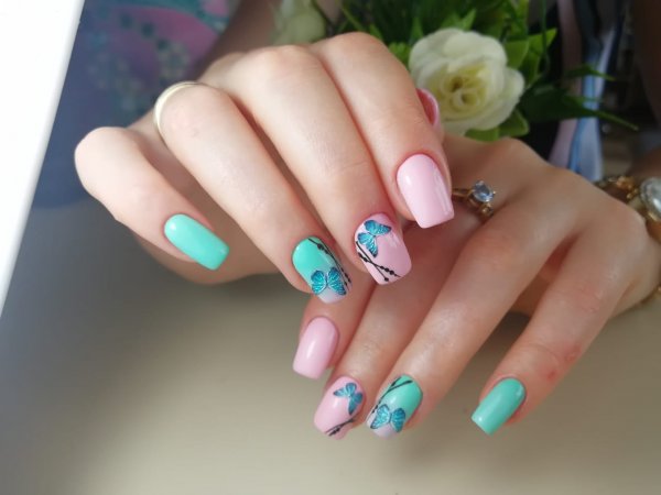 Маникюр Диана