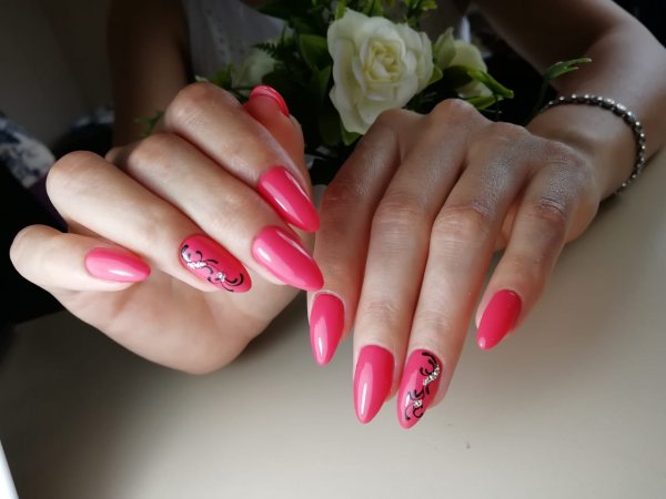 Маникюр Диана