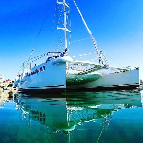 Яхта "Дмитрий"