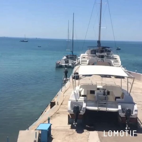 Яхта "Дмитрий"