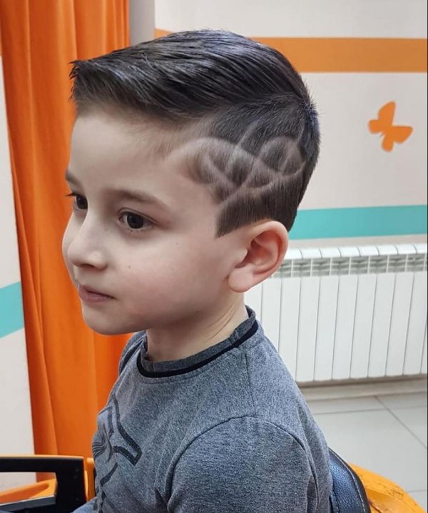 Детская парикмахерская ВООБРАЖУЛЯ на Кирова