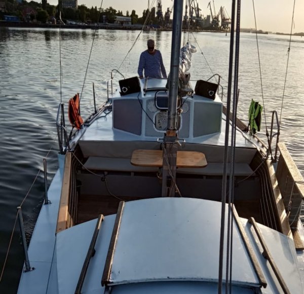 Алиса . Яхта